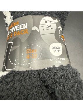 OEKO TEX Ladies Plush Halloween Cozy Socks 2-Pack - Black & White Skeleton Feet